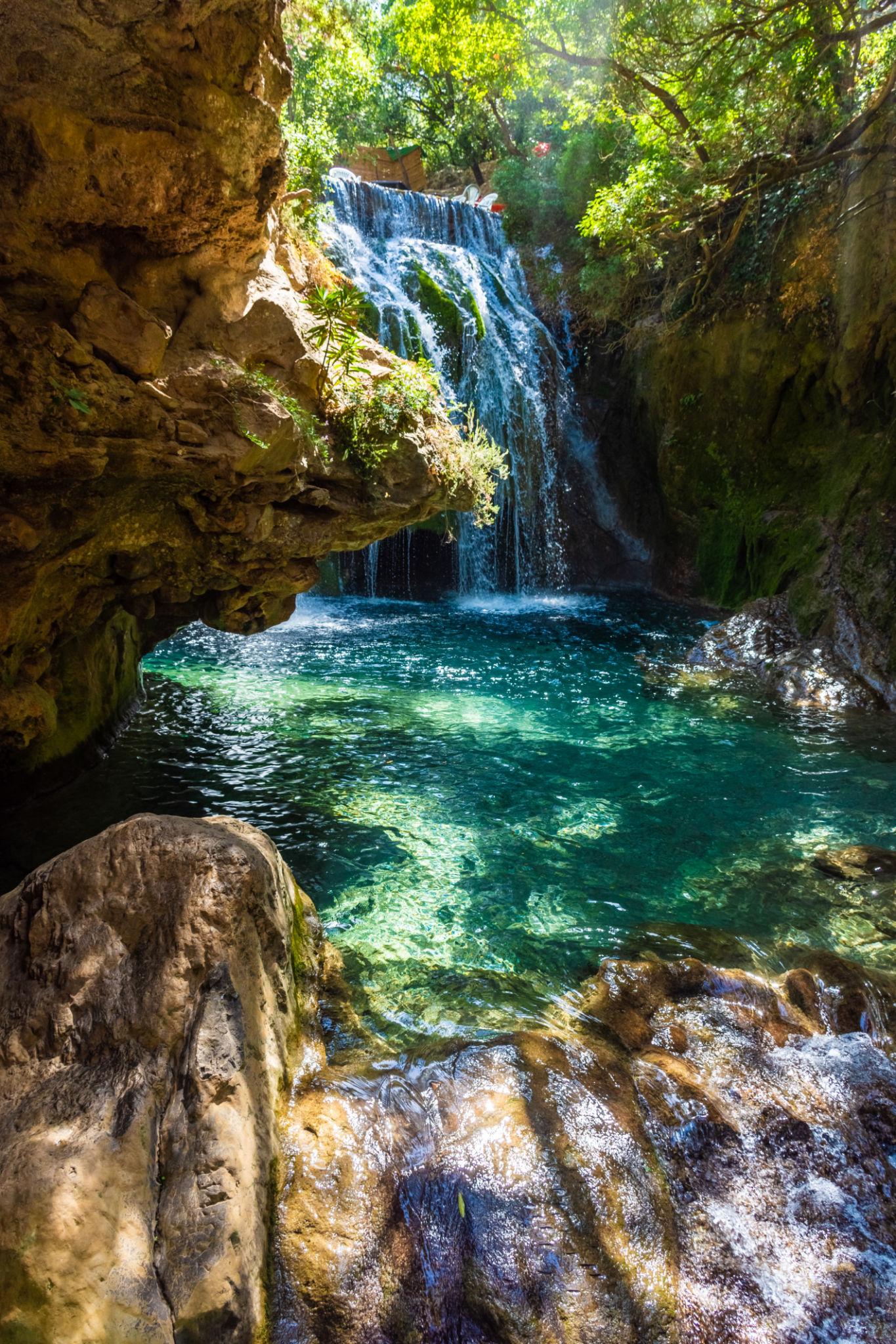 Depuis Tanger : Excursion d’une journée à Chefchaouen et aux chutes d’eau d’Akchour